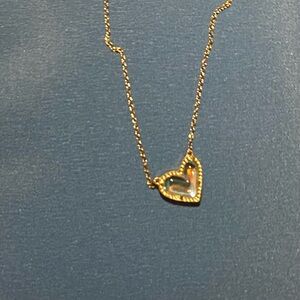 Kendra Scott necklace